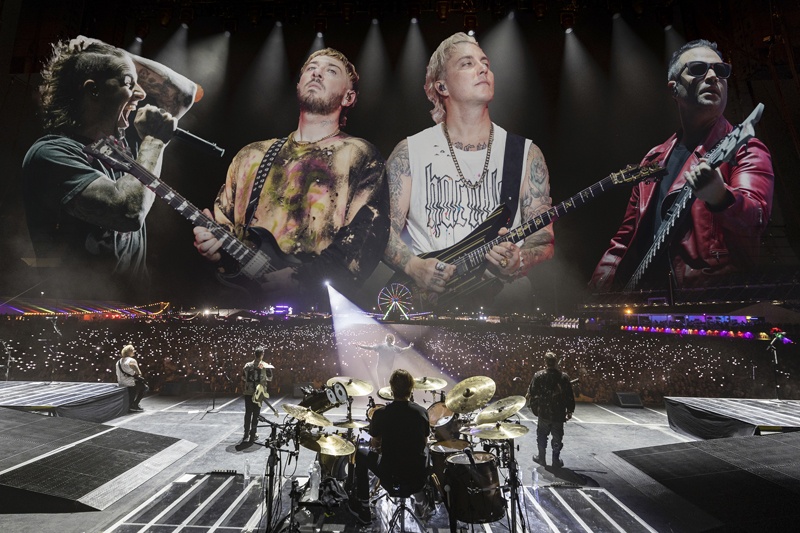 Así empezó la gira de Avenged Sevenfold. Setlist, vídeos y fotos del  impresionante nuevo escenario